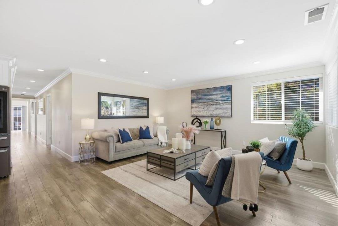 2212 Dumbarton Avenue