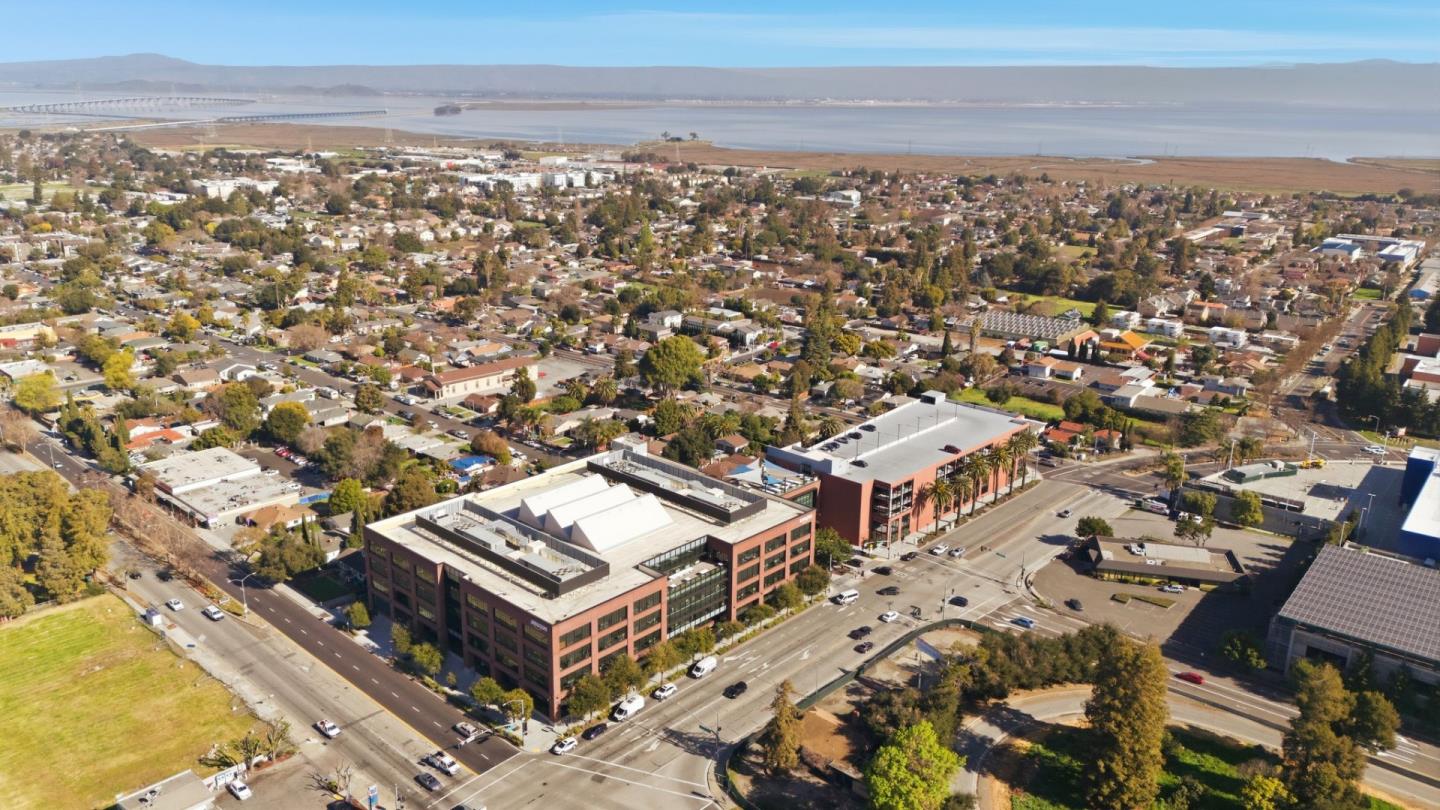 2212 Dumbarton Avenue