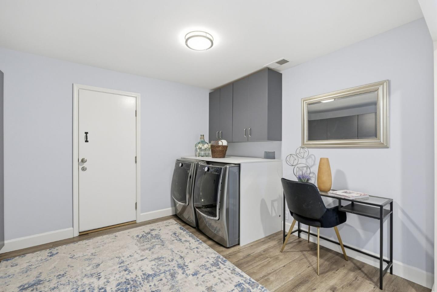 2212 Dumbarton Avenue