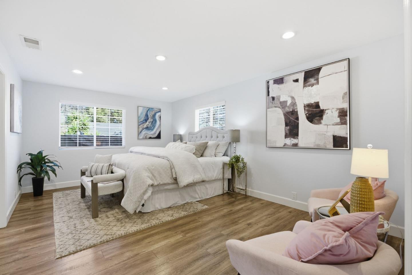 2212 Dumbarton Avenue