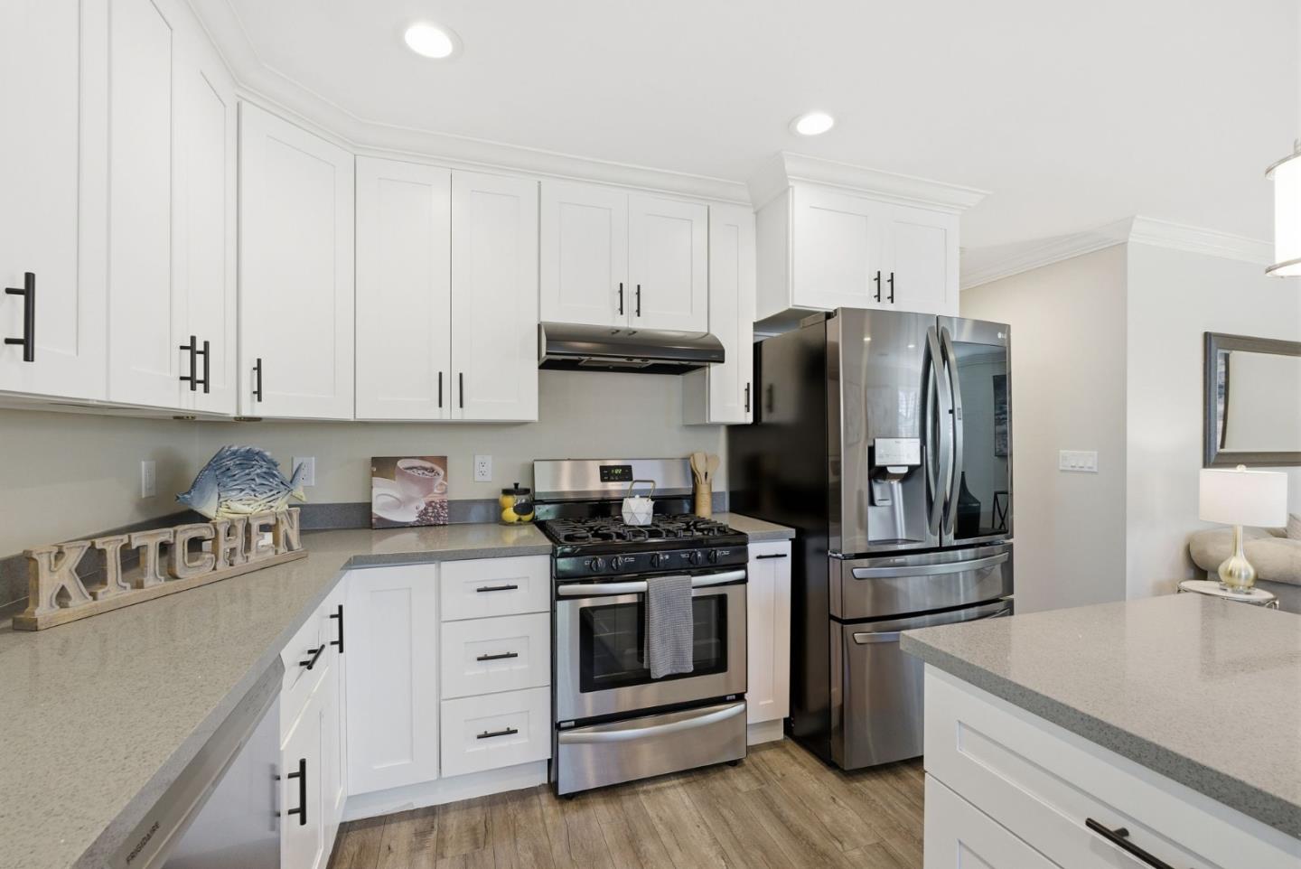 2212 Dumbarton Avenue