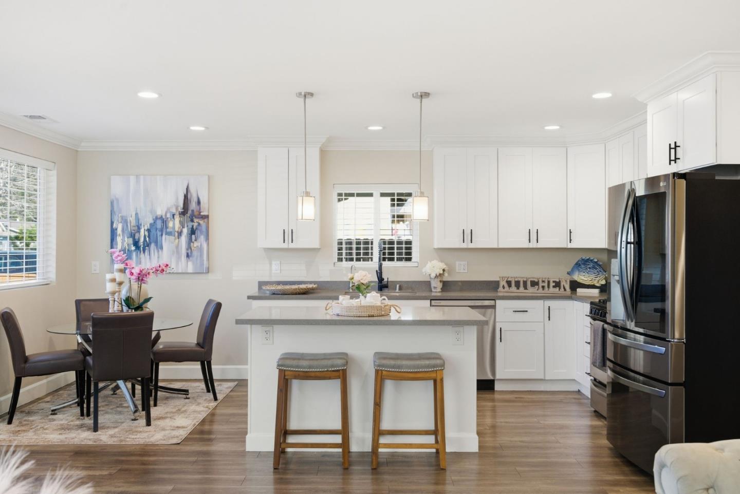 2212 Dumbarton Avenue