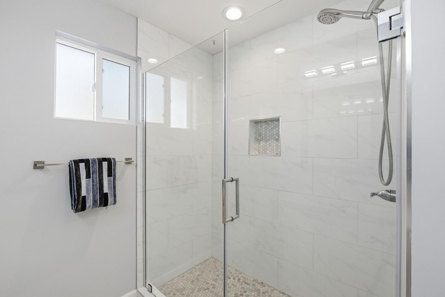 2212 Dumbarton Avenue