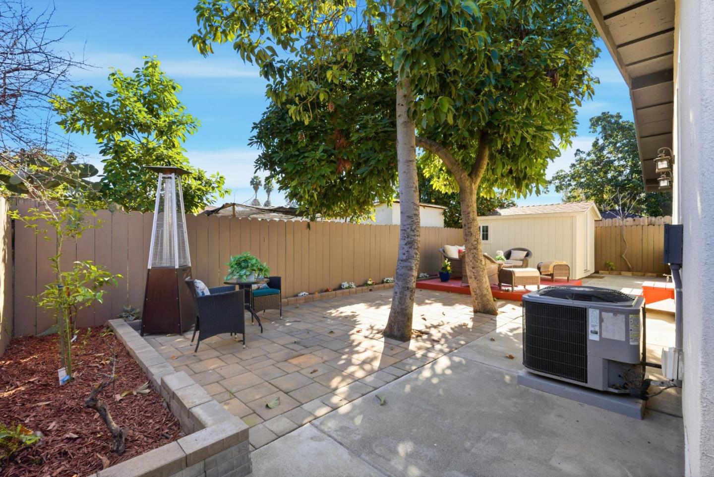 2212 Dumbarton Avenue