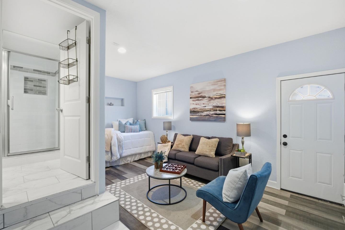 2212 Dumbarton Avenue