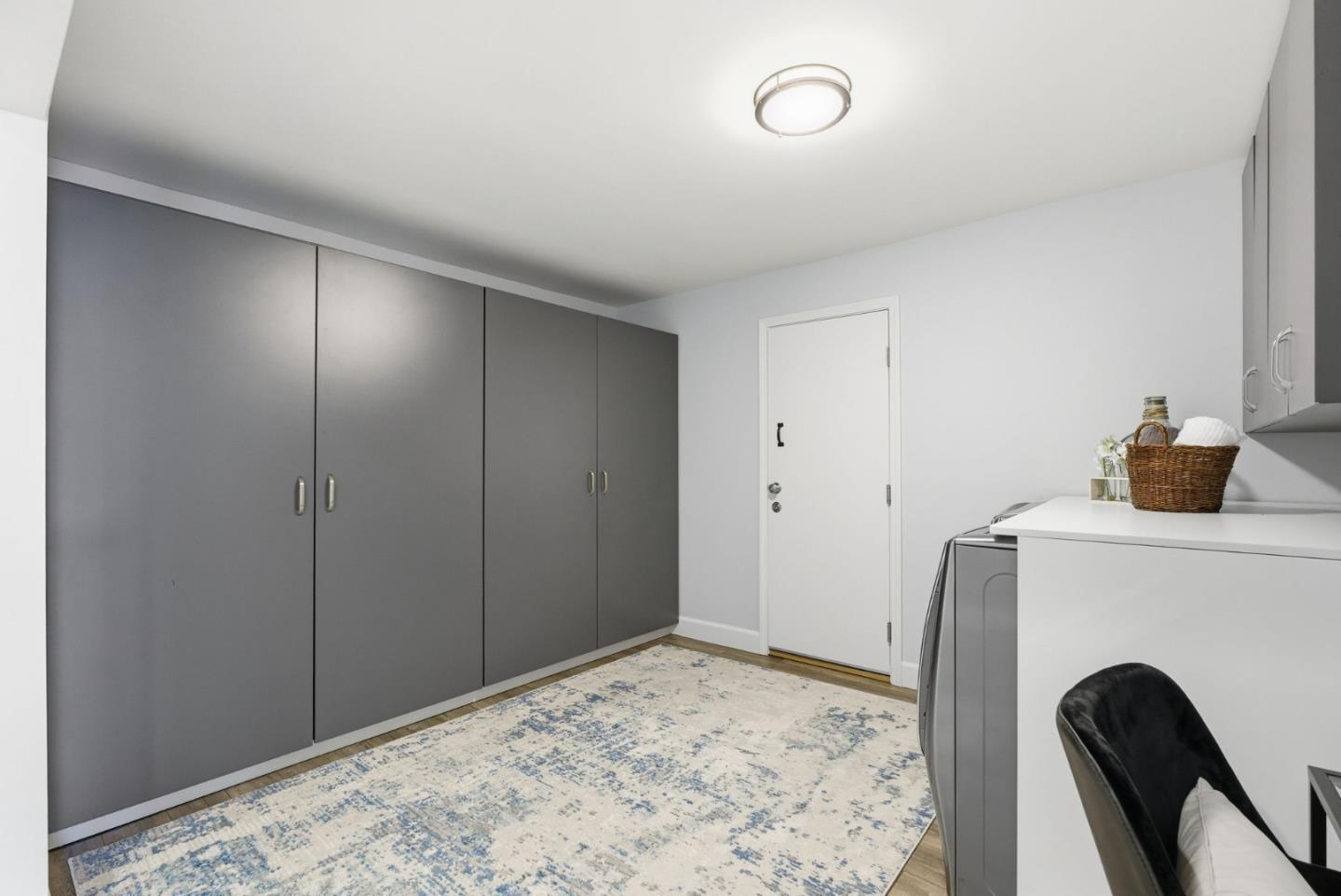 2212 Dumbarton Avenue