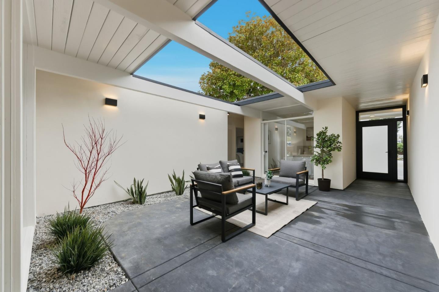 1907 Ticonderoga Drive