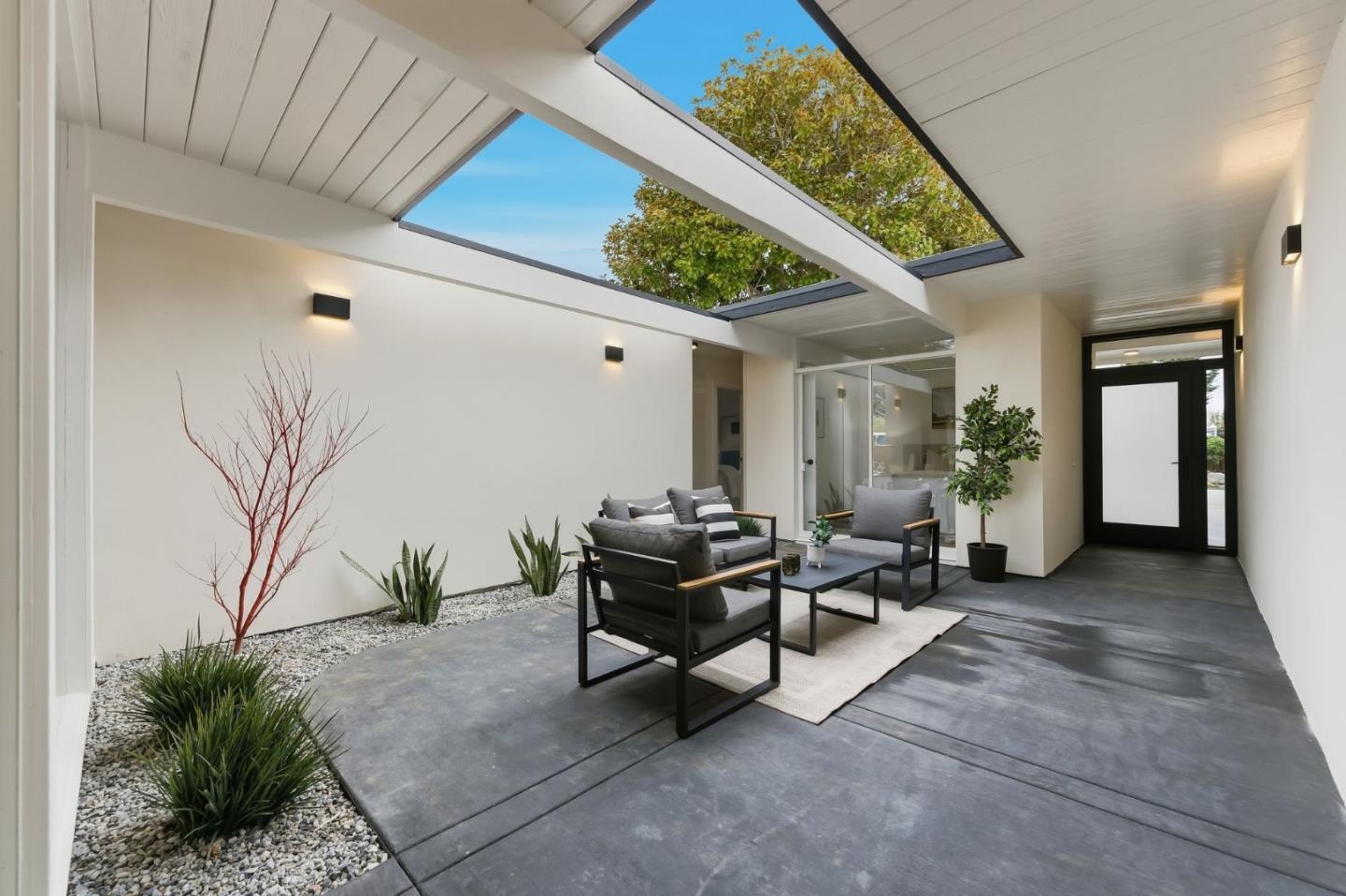 1907 Ticonderoga Drive