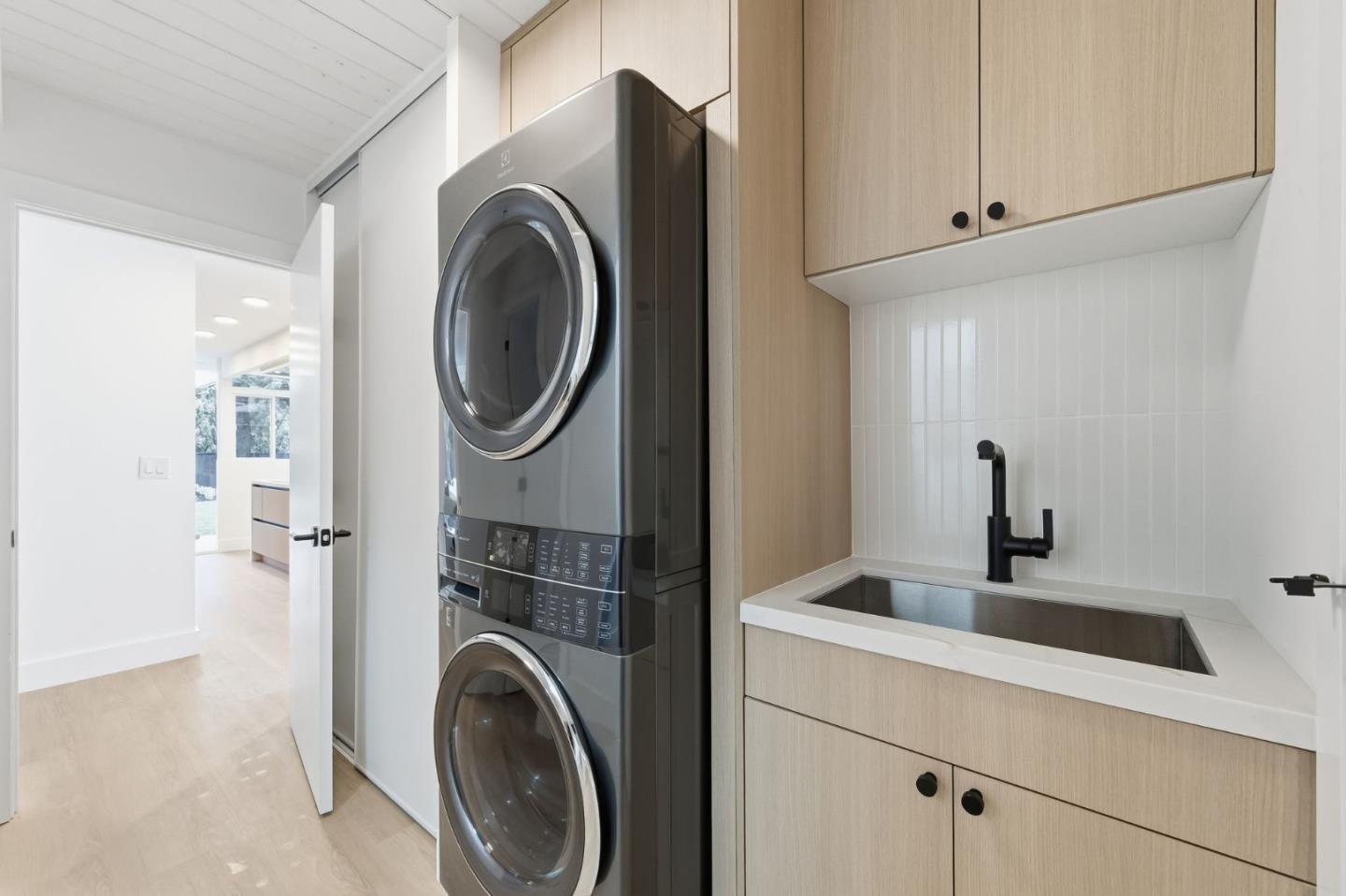 1907 Ticonderoga Drive