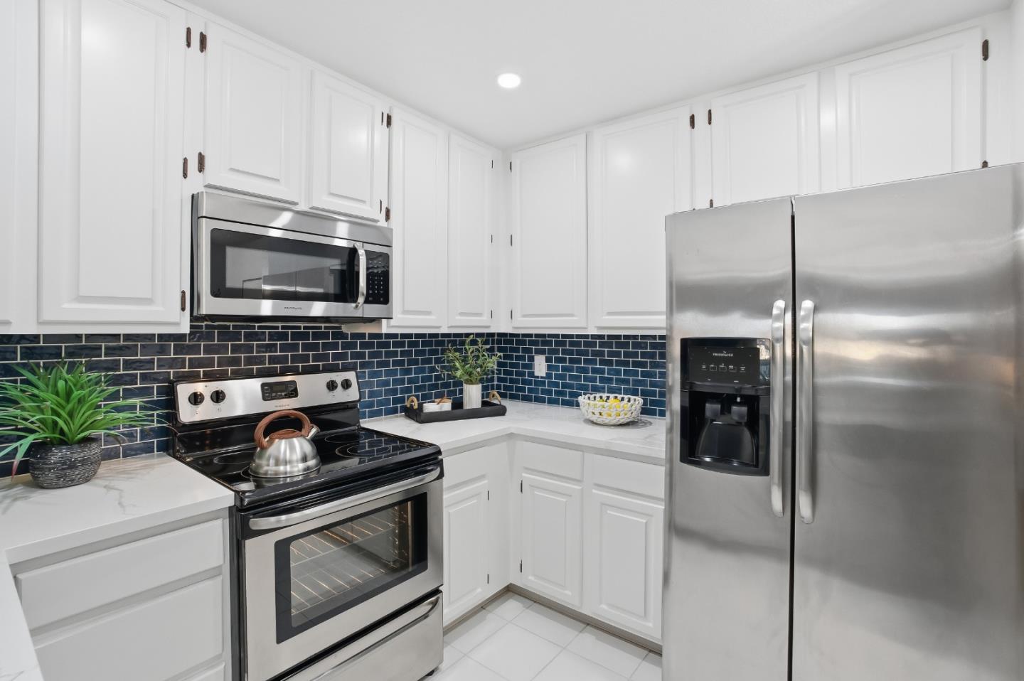 35 West 20th Avenue 203