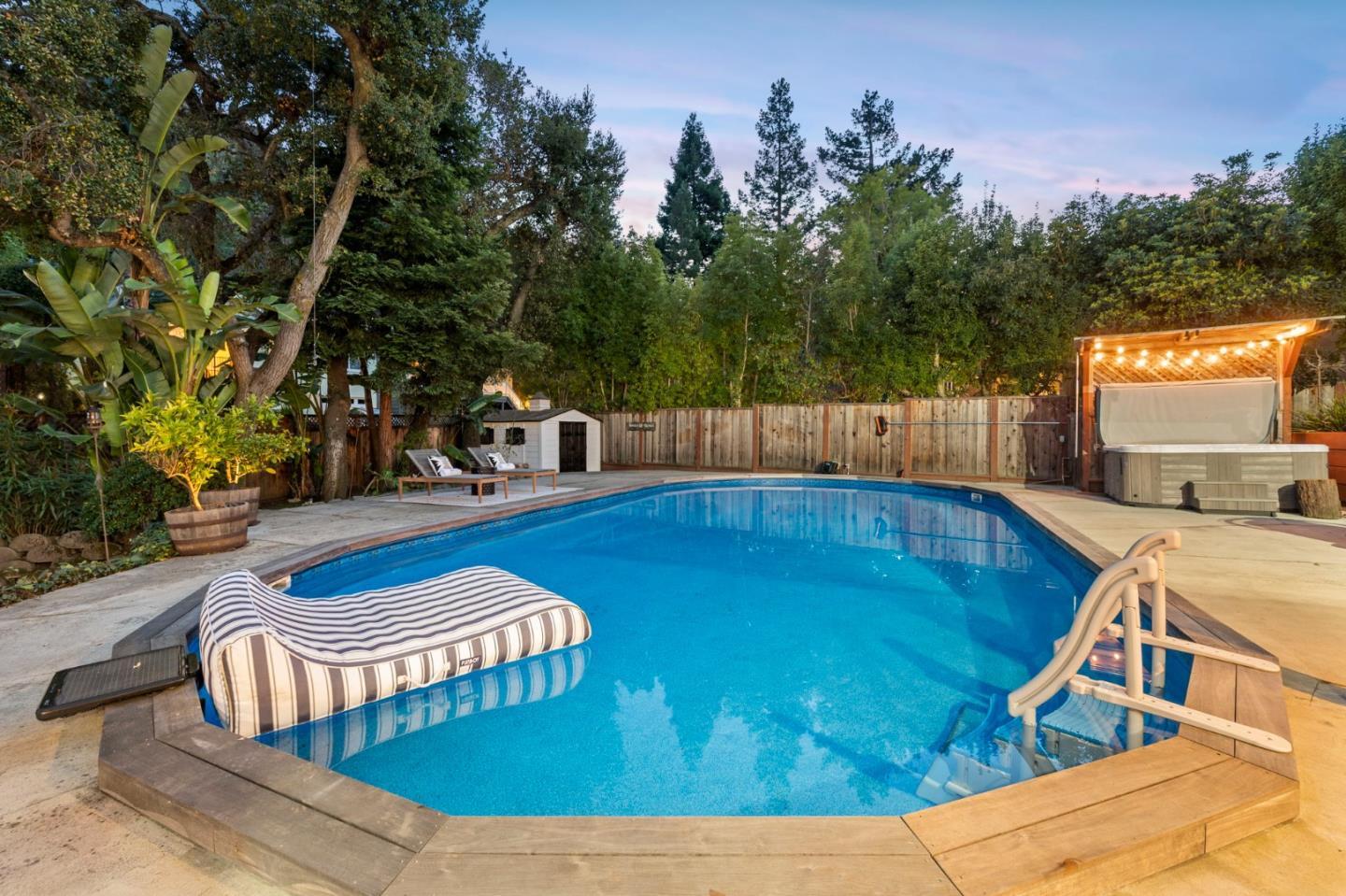 145 Devonshire Boulevard