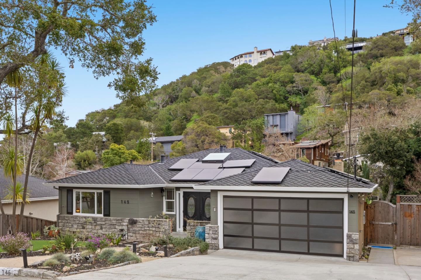 145 Devonshire Boulevard