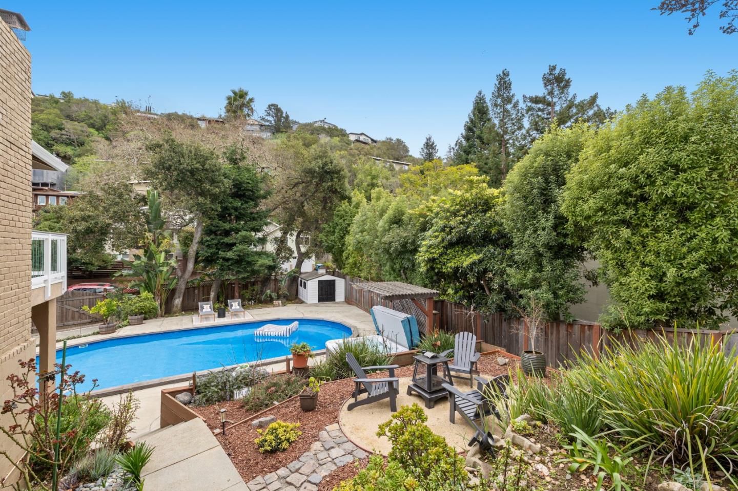 145 Devonshire Boulevard