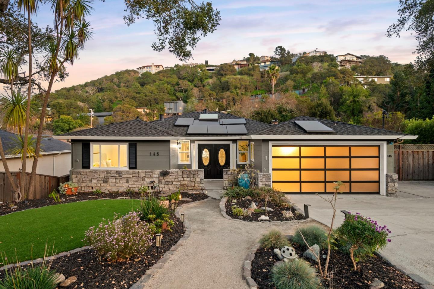 145 Devonshire Boulevard