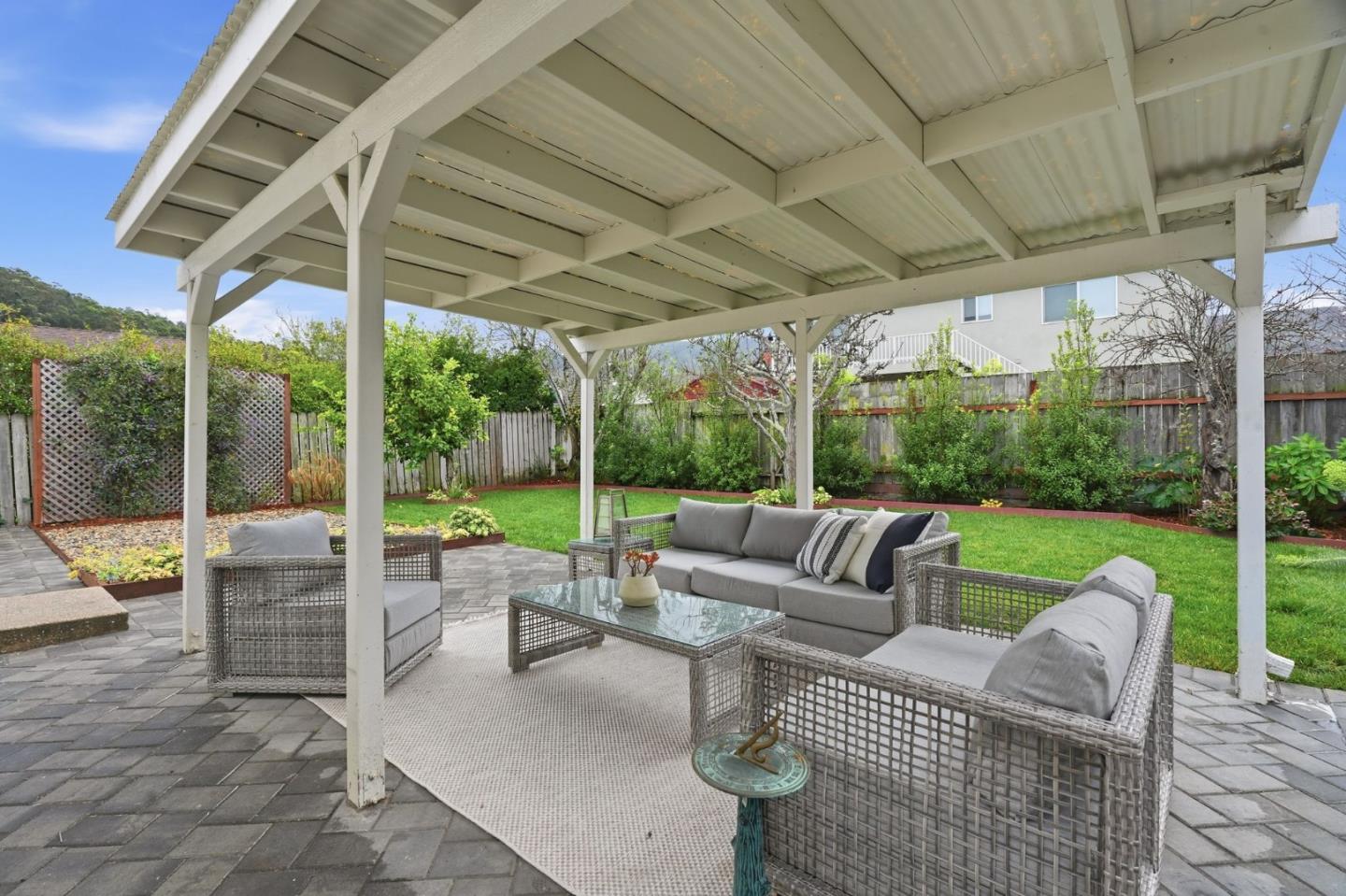 824 Arguello Boulevard