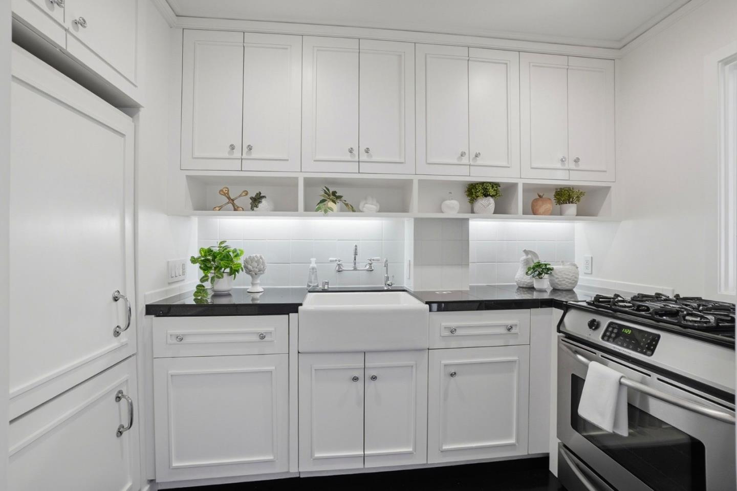 1160 Clayton Street 2