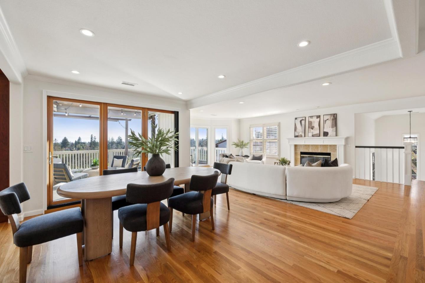 22208 Quinterno Court