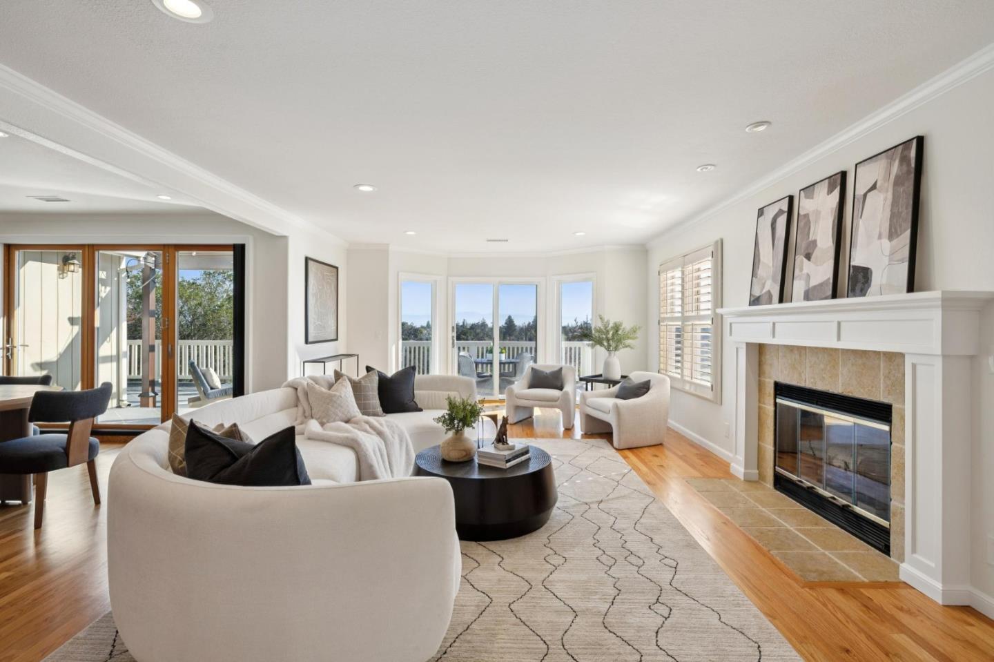 22208 Quinterno Court