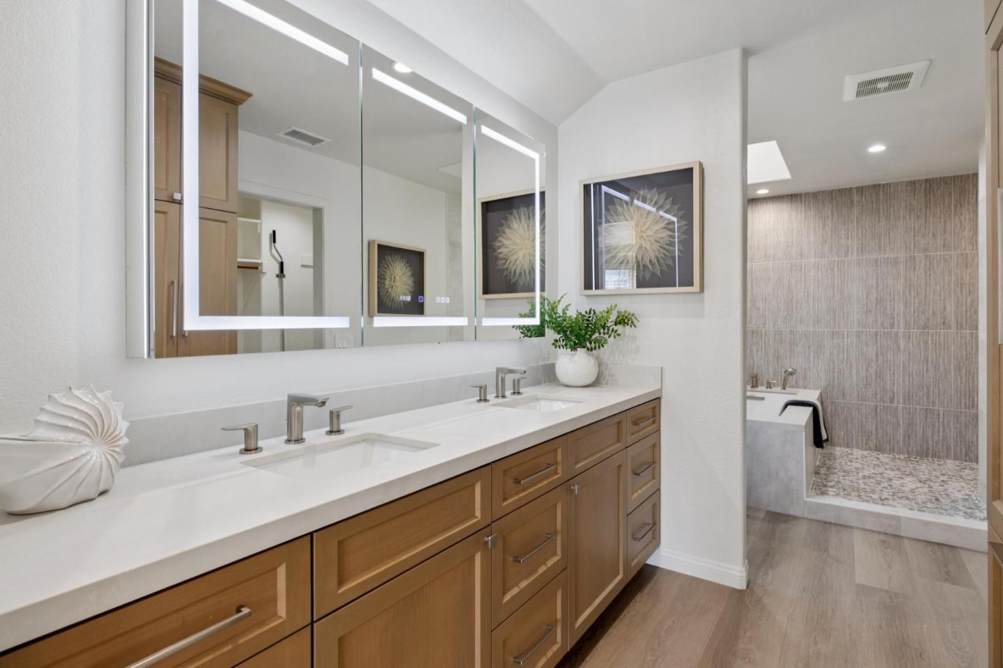 22208 Quinterno Court