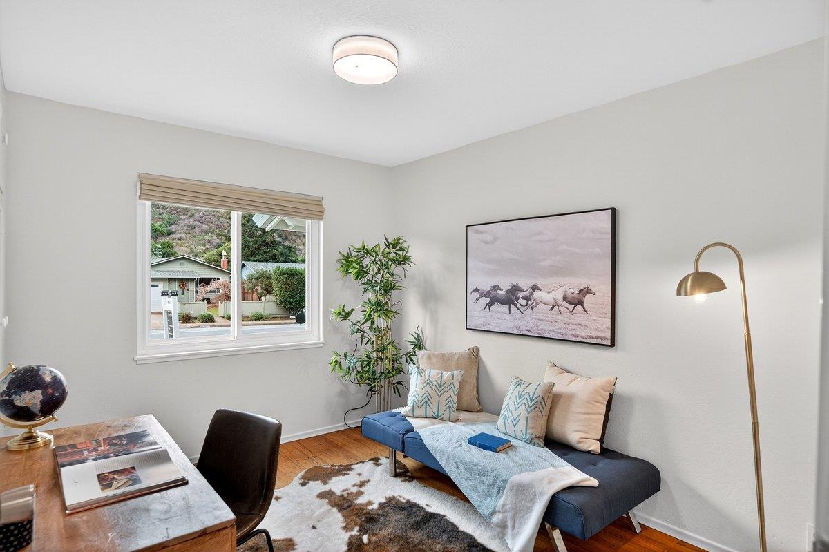 1559 Linda Mar Boulevard