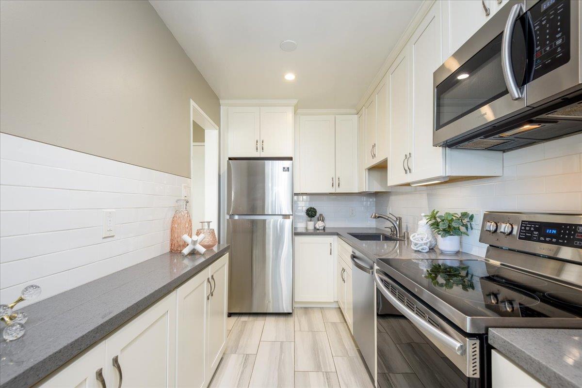 821 North Humboldt Street 309