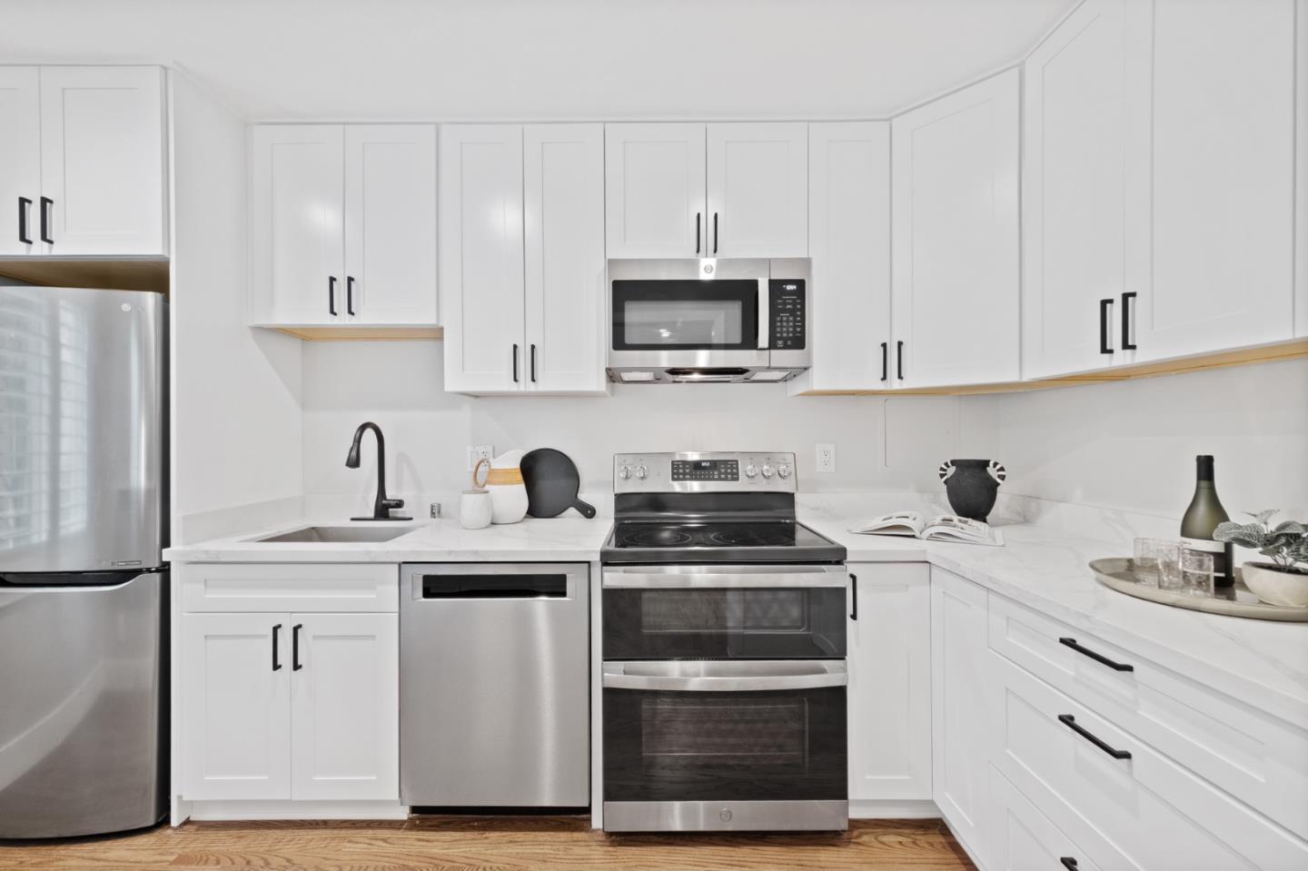 177 North El Camino Real Way 27