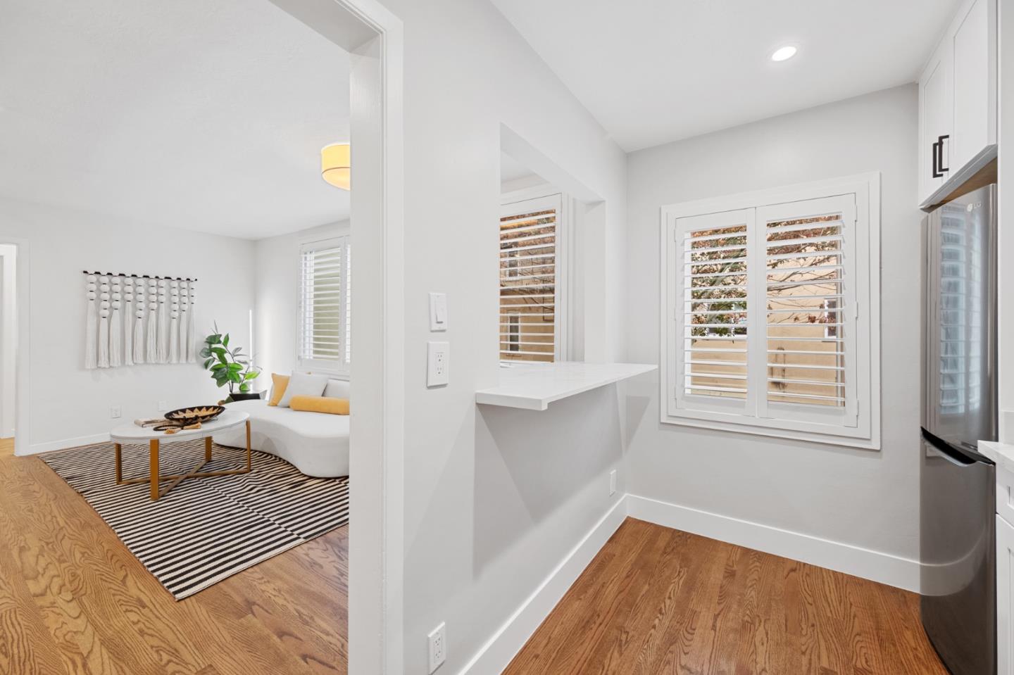 177 North El Camino Real Way 27