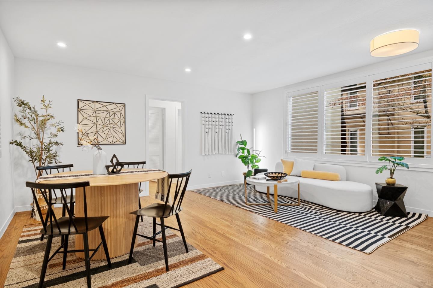 177 North El Camino Real Way 27