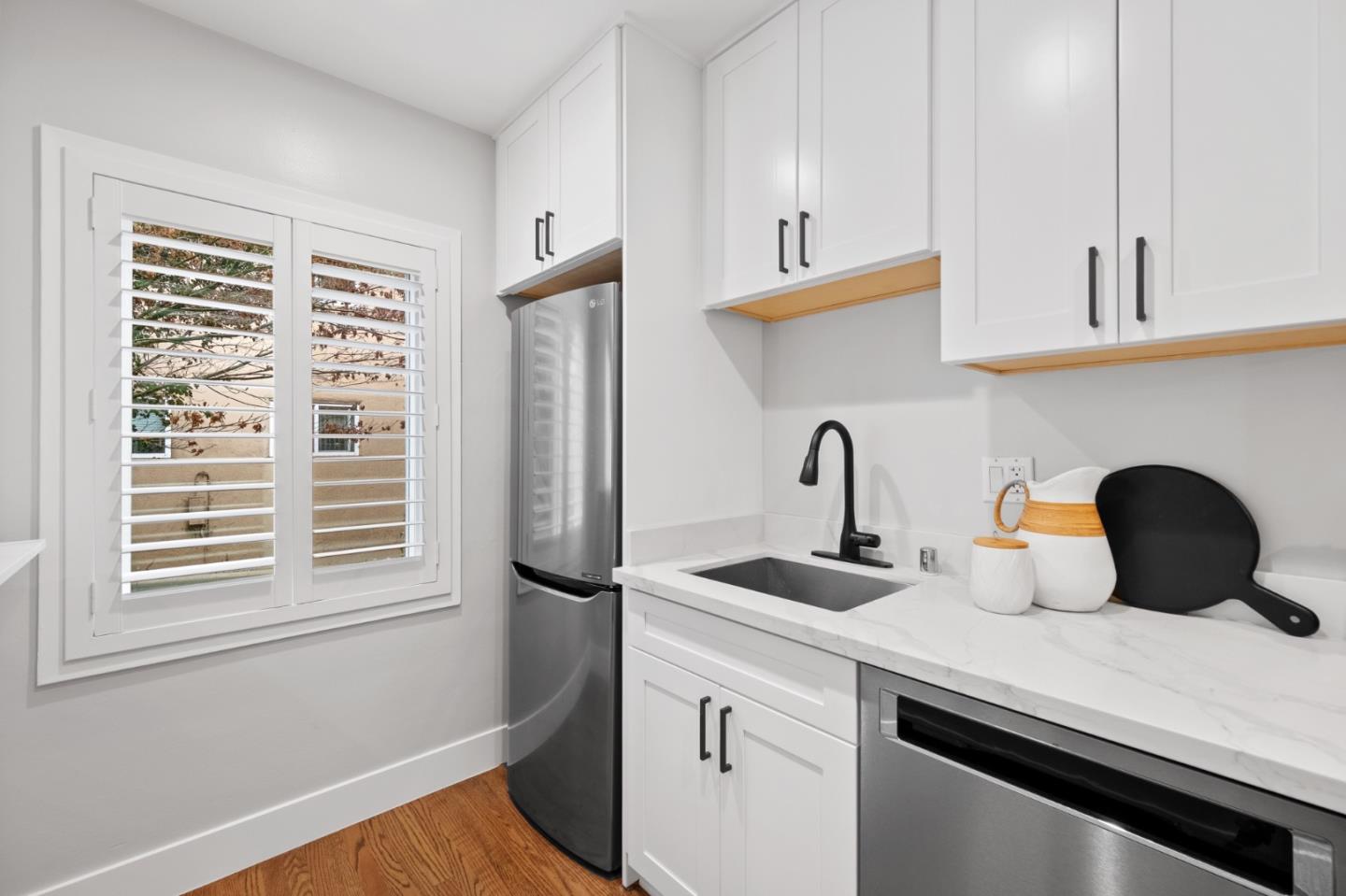 177 North El Camino Real Way 27