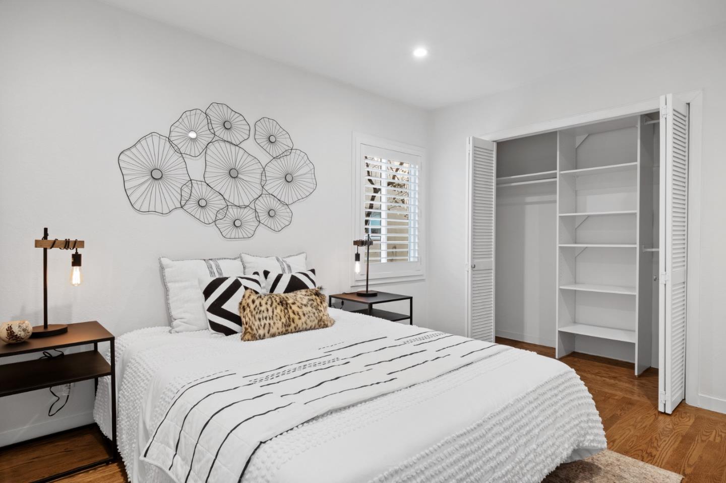 177 North El Camino Real Way 27