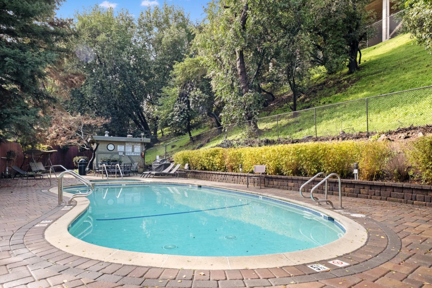 177 North El Camino Real Way 27