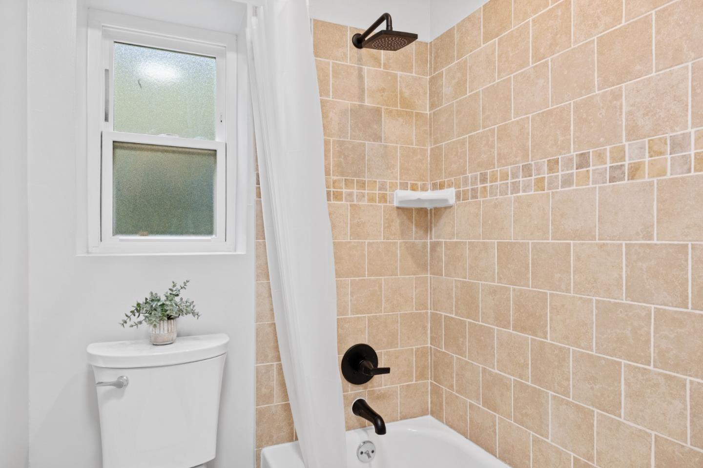 177 North El Camino Real Way 27