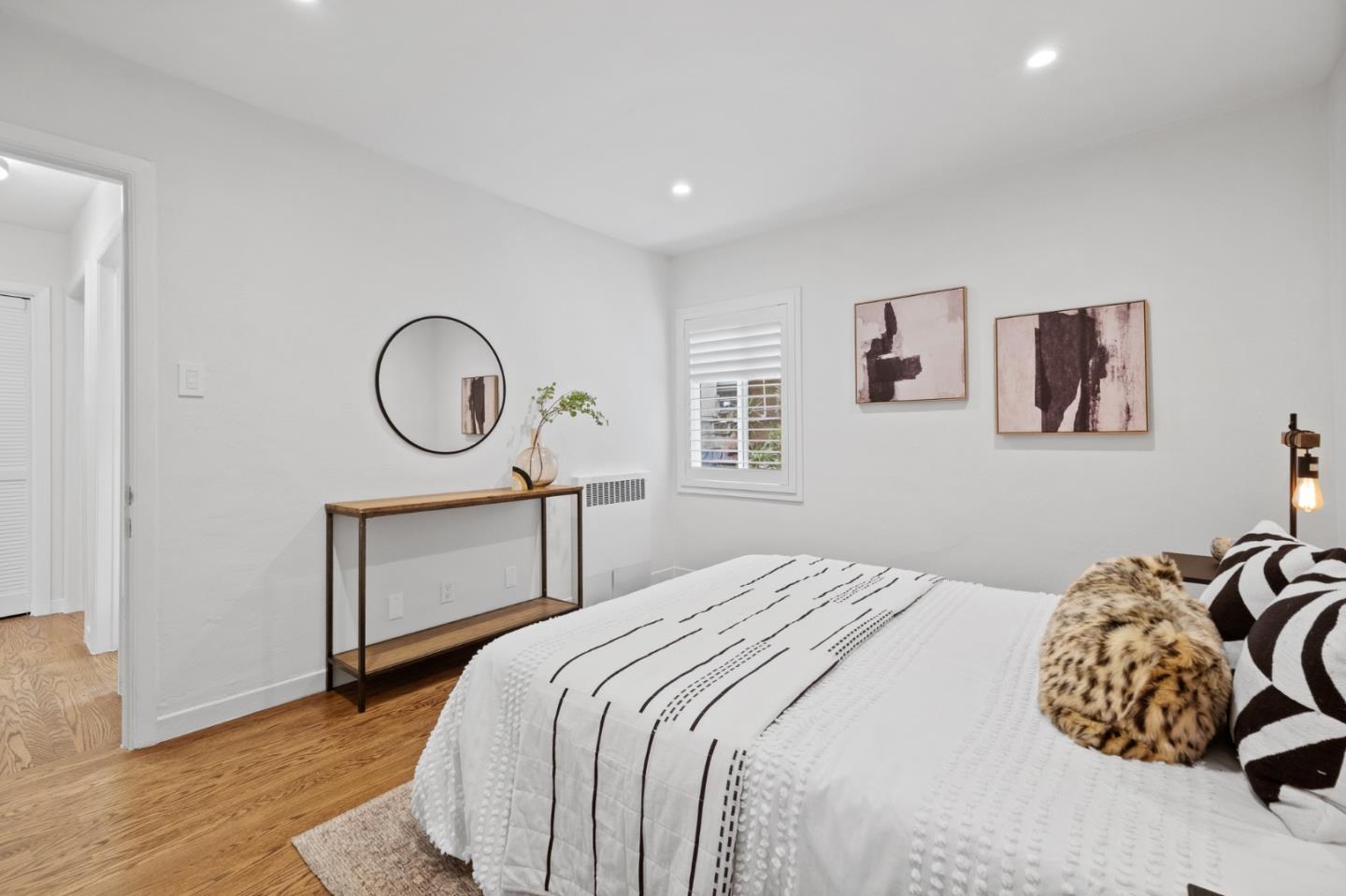 177 North El Camino Real Way 27