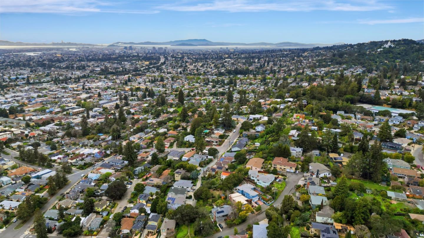 4198 Huntington Street