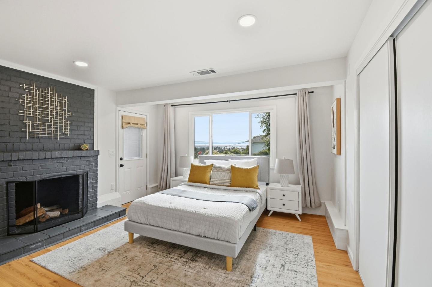 4198 Huntington Street