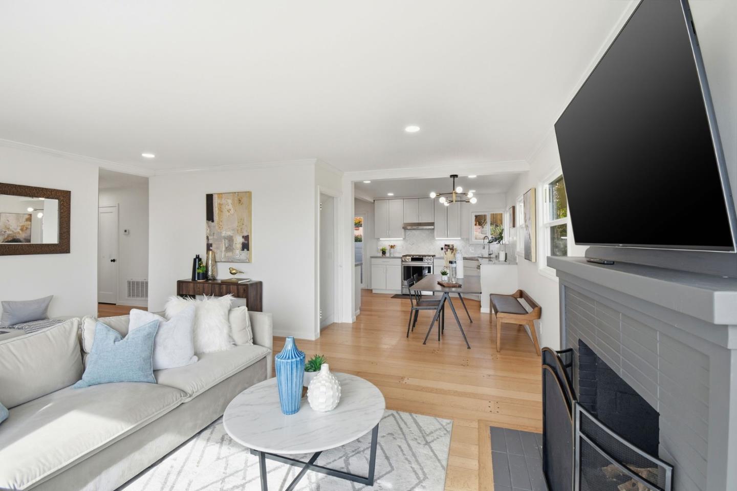 4198 Huntington Street