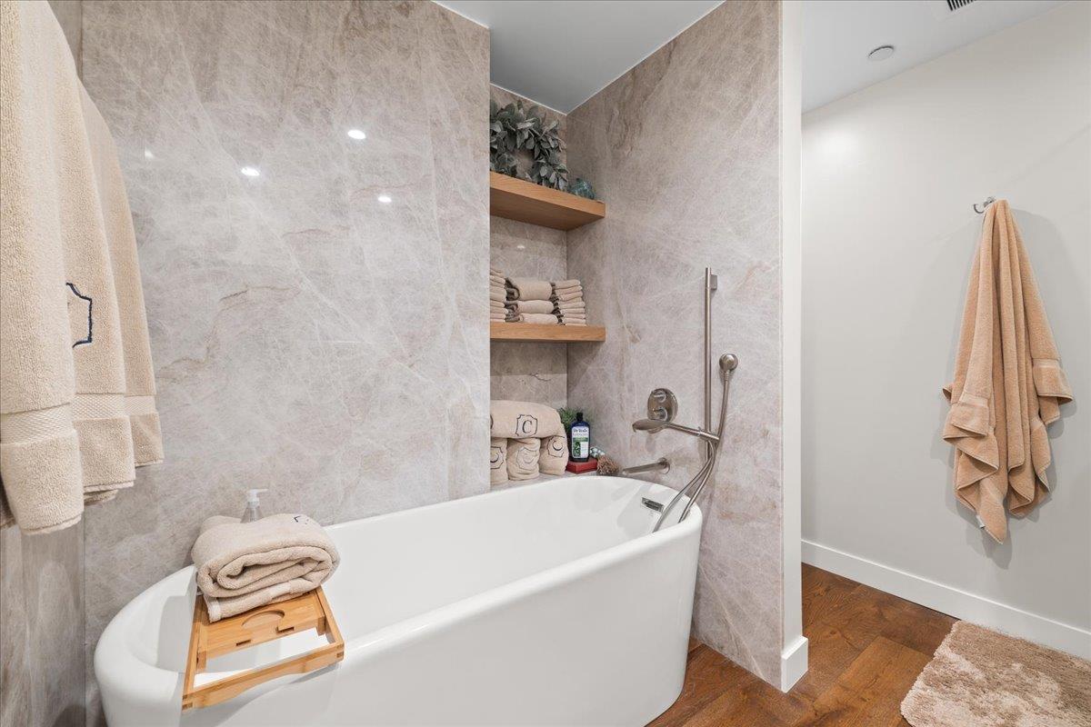 20 West 3rd Avenue 202