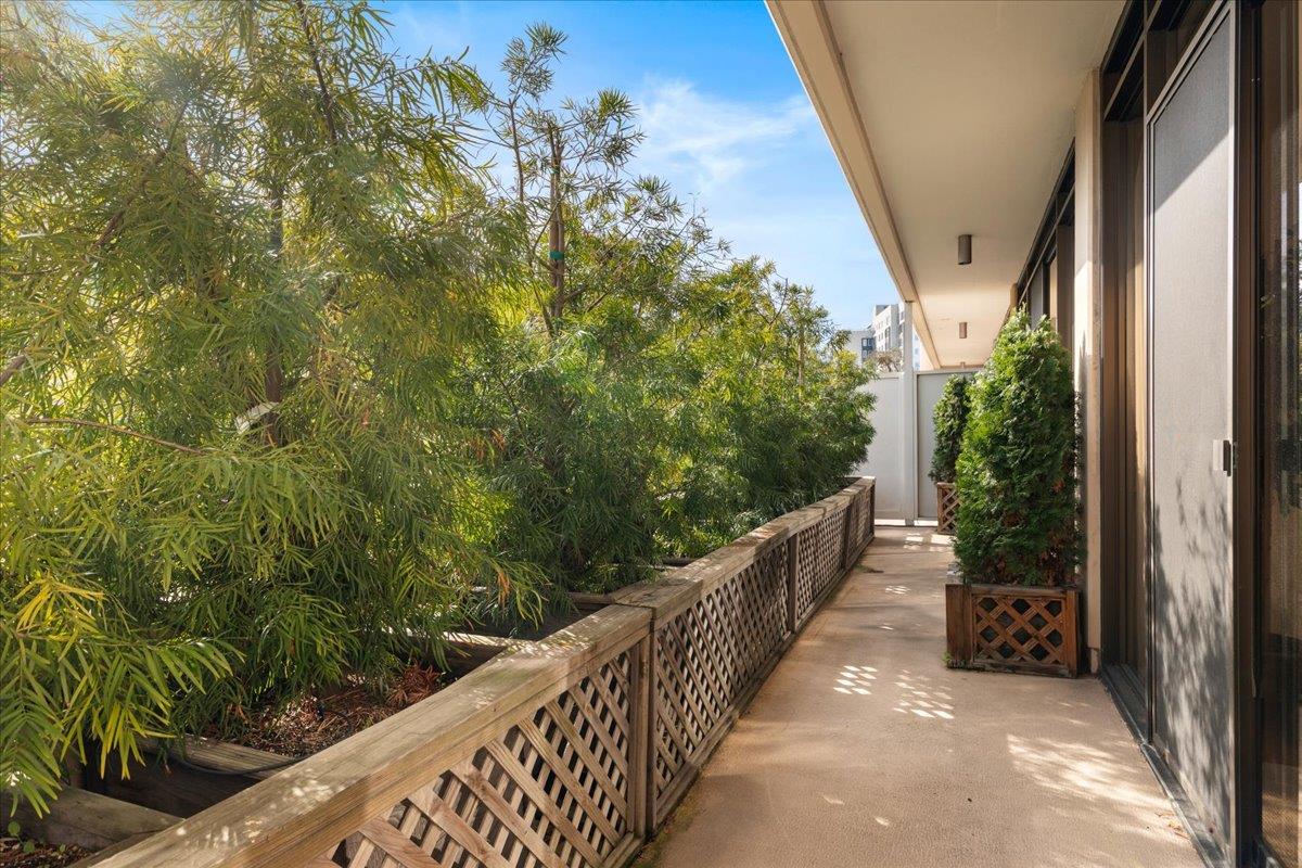 20 West 3rd Avenue 202