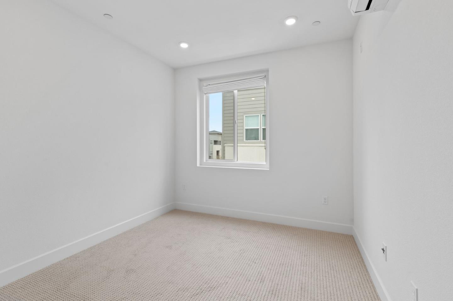 3020 Boyter Place 105