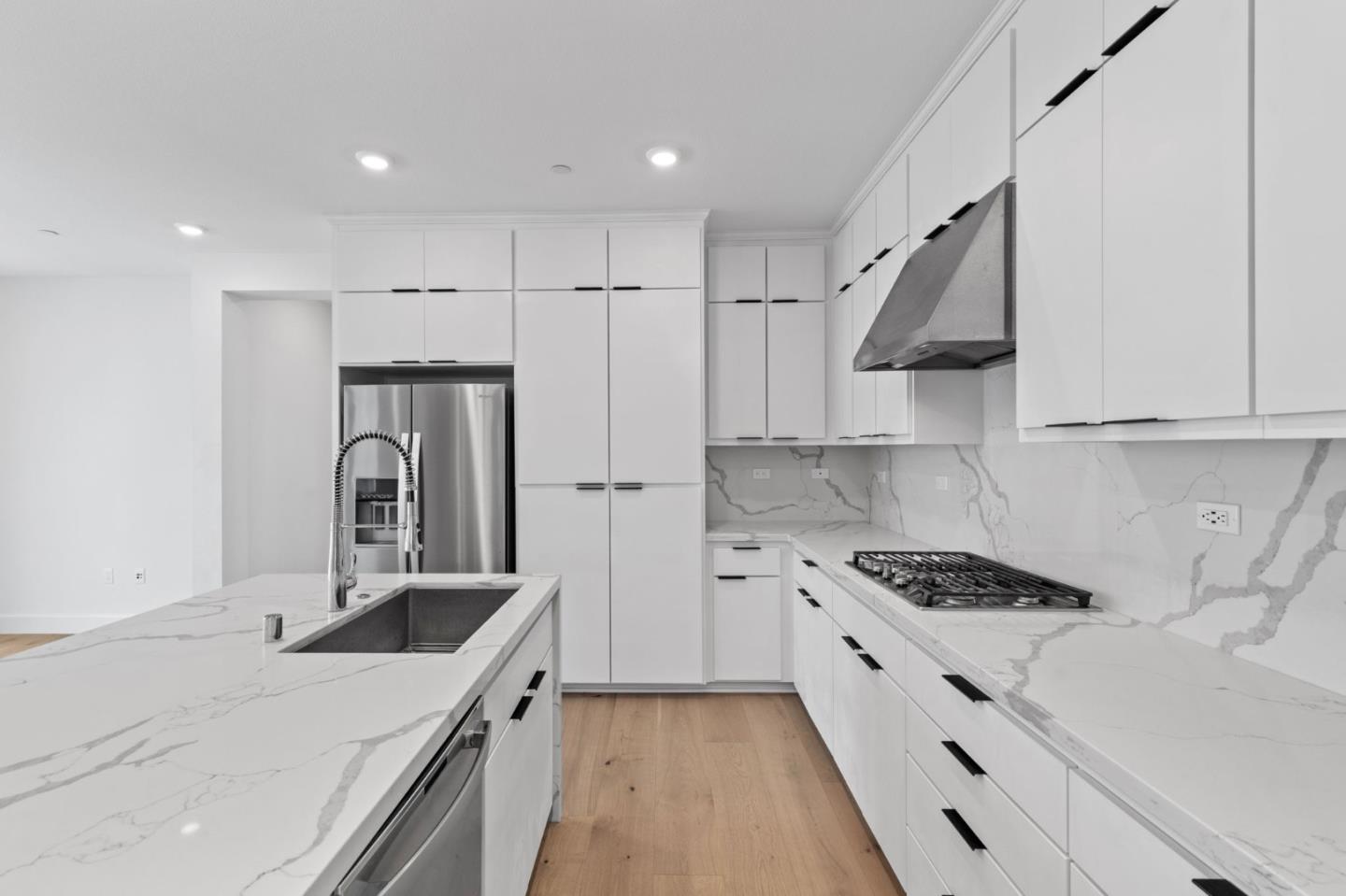 3020 Boyter Place 105