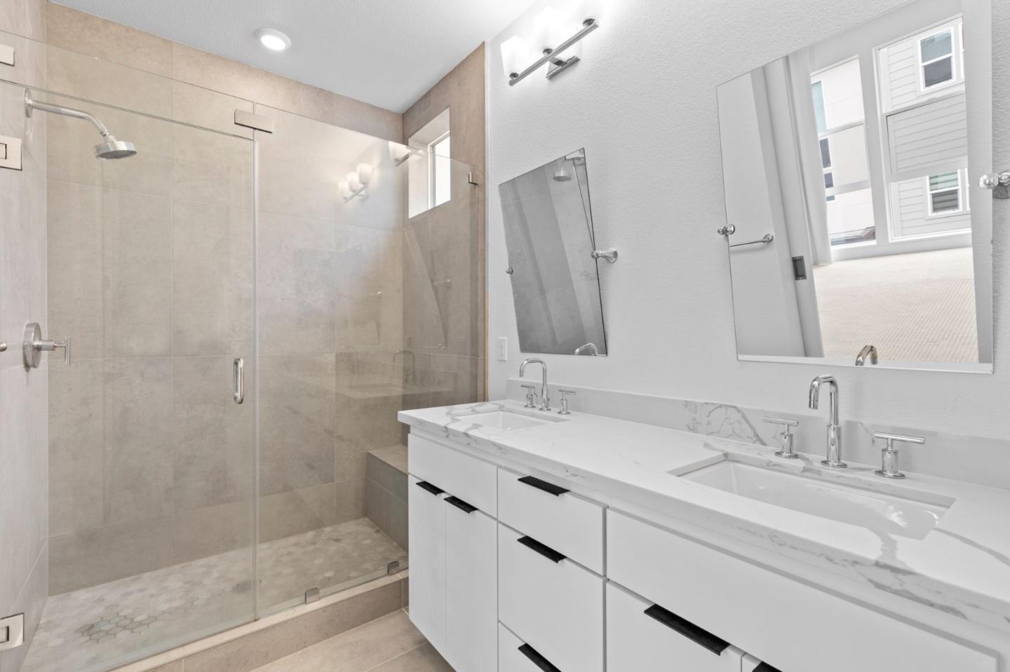 3020 Boyter Place 105