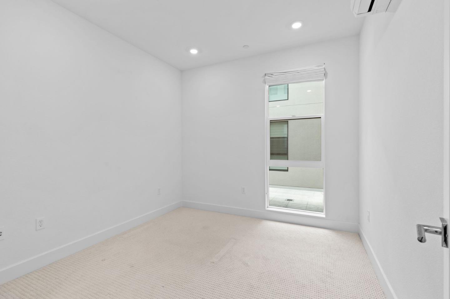 3020 Boyter Place 105