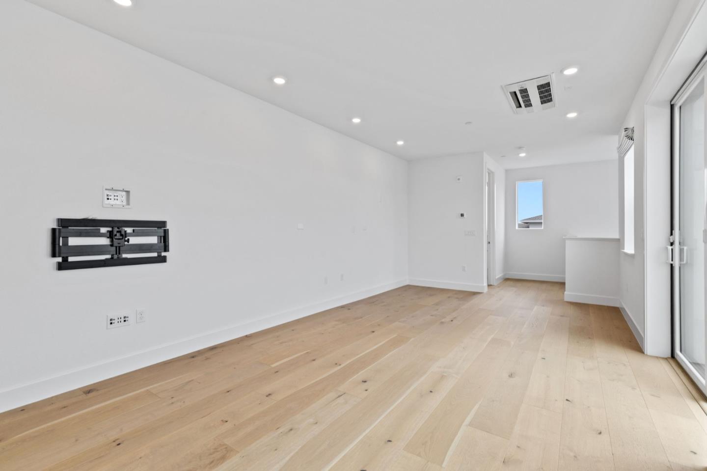 3020 Boyter Place 105