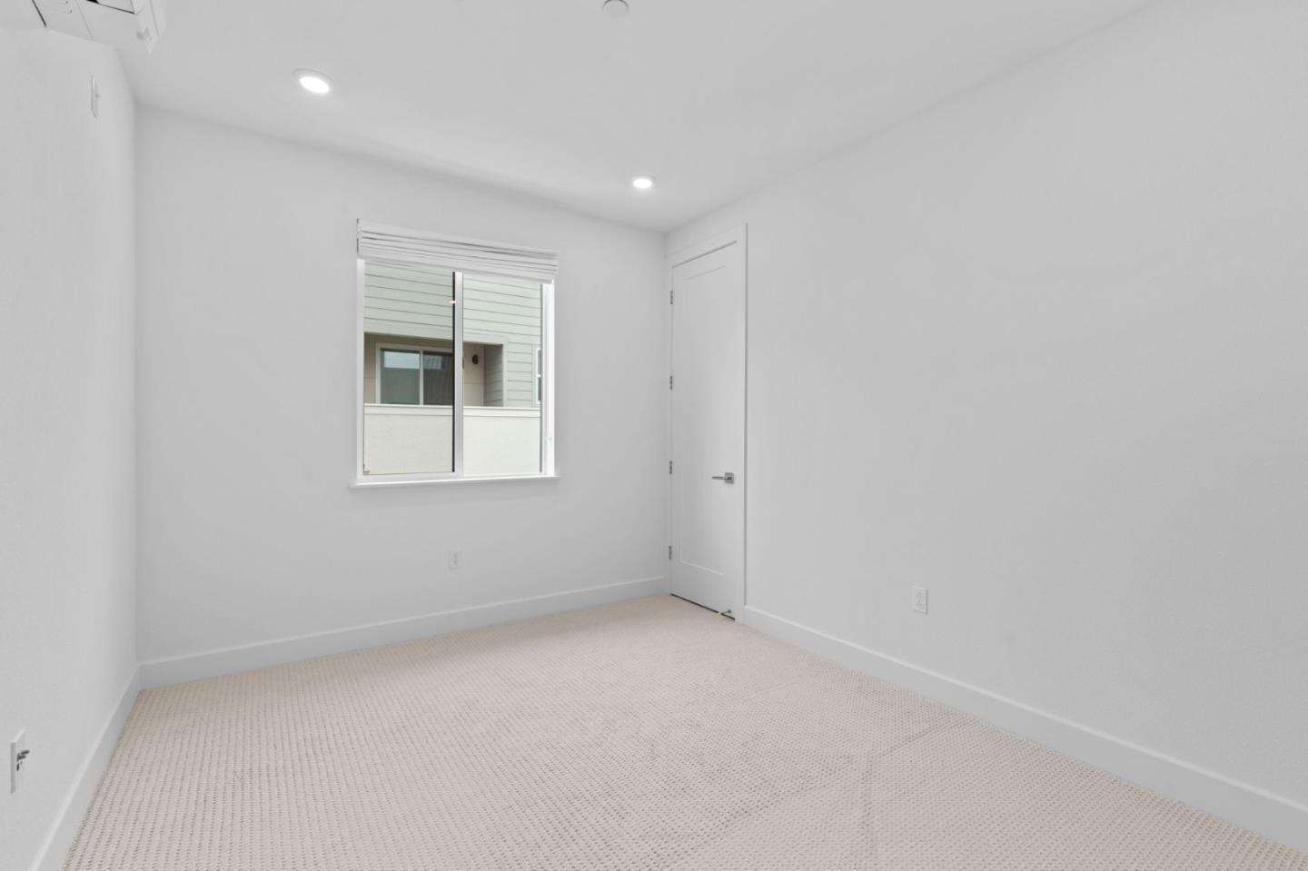 3020 Boyter Place 105