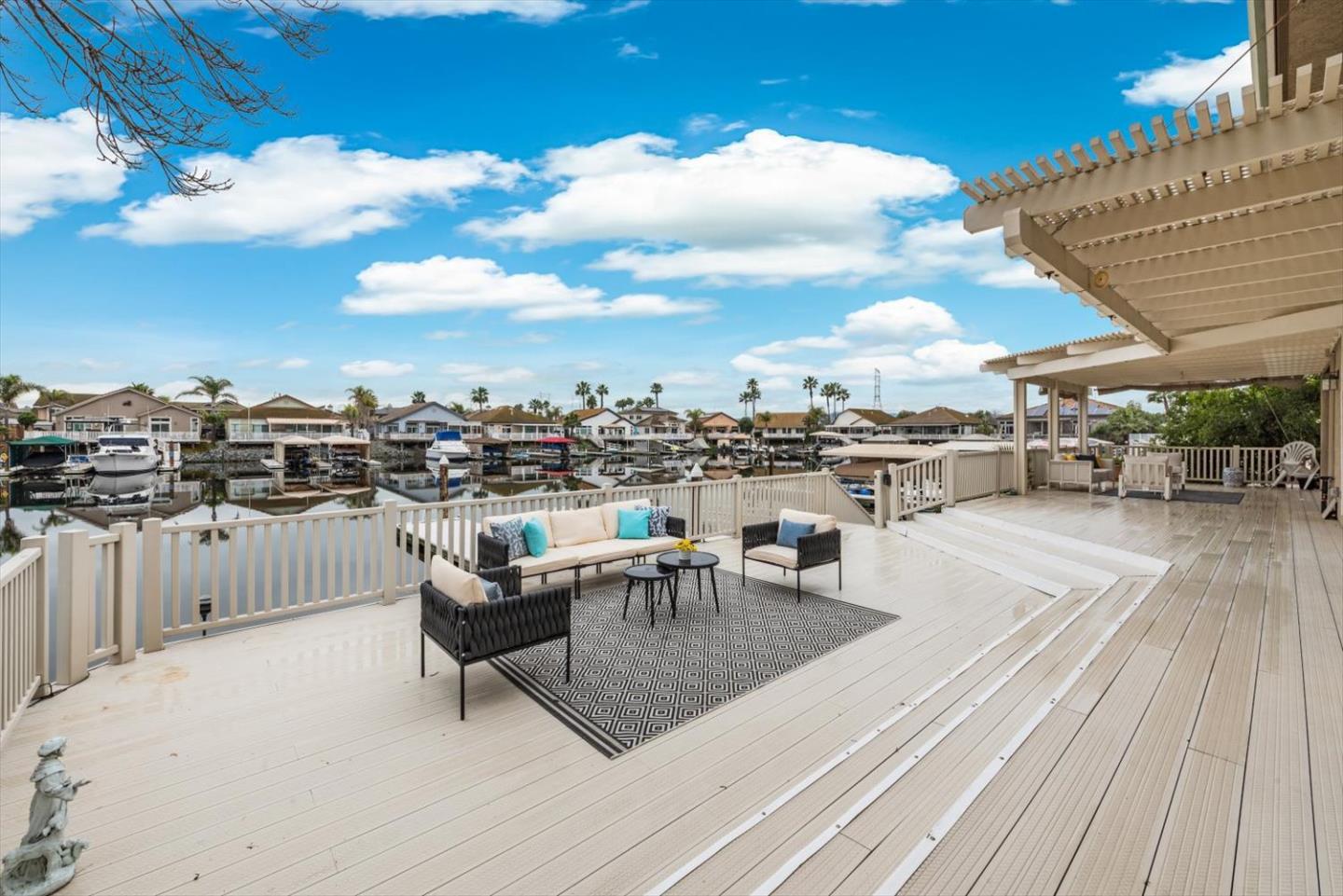 3916 Lighthouse Place