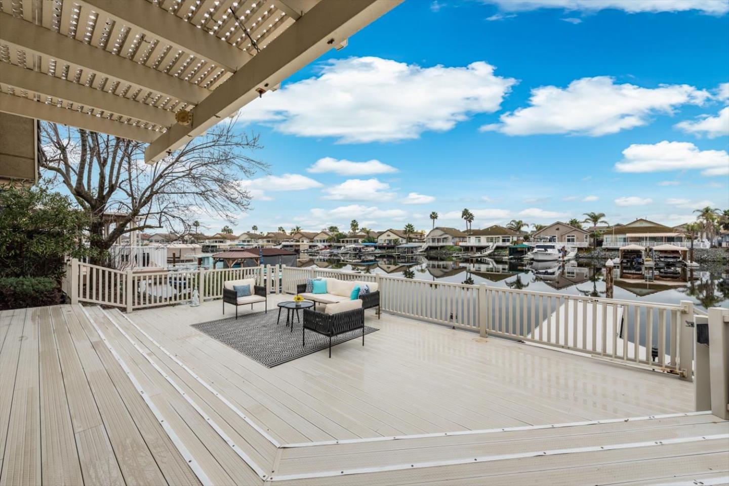 3916 Lighthouse Place