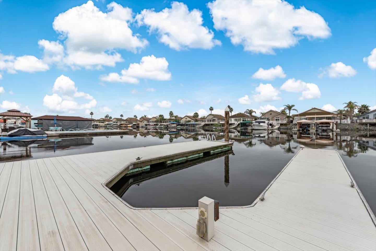 3916 Lighthouse Place