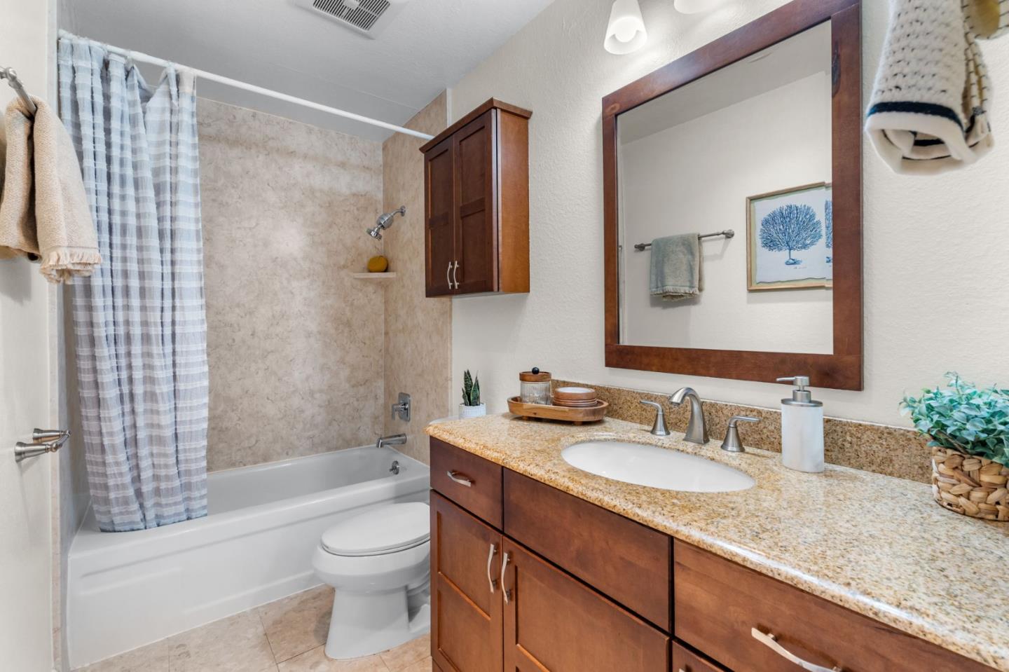 316 North El Camino Real 105