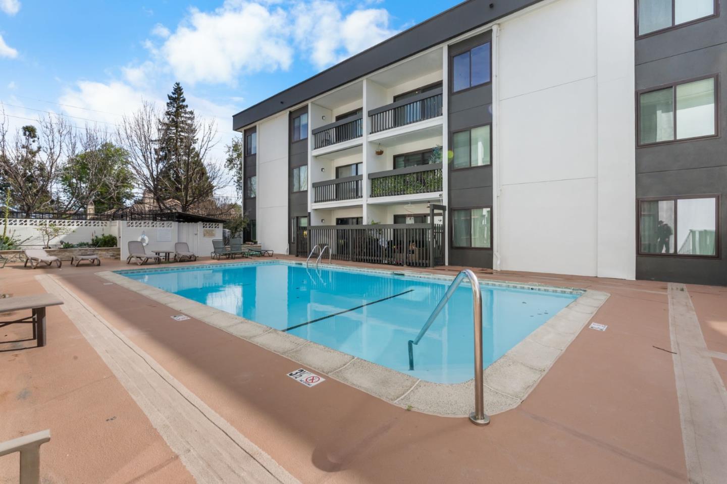 316 North El Camino Real 105