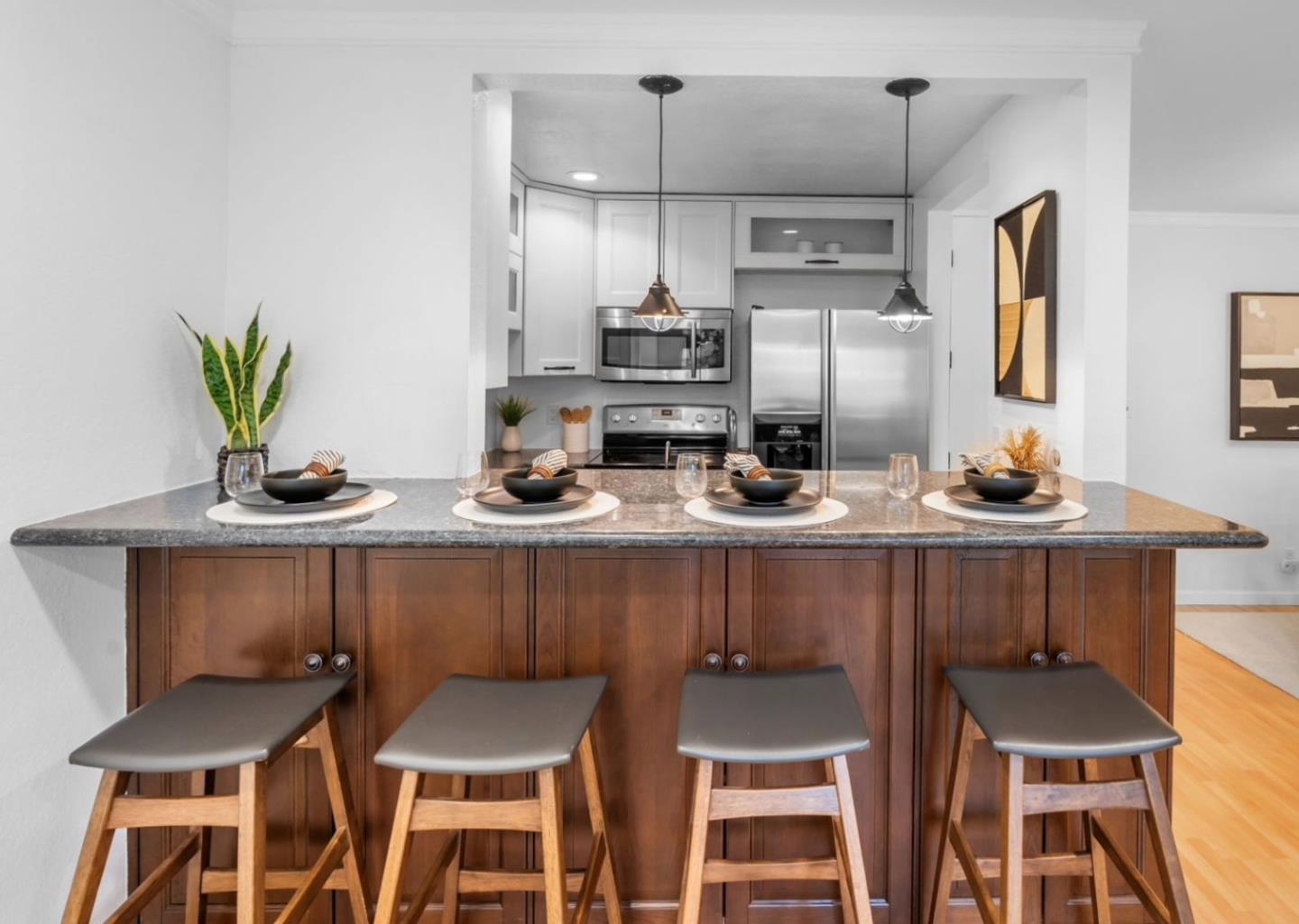 316 North El Camino Real 105